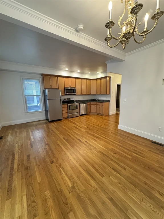 3 bed, 2 bath apartment for rent at 157 M St Unit 157-1, South Boston — photo 2 of 15