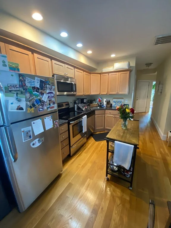2 bed, 1 bath apartment for rent at 157 M St Unit 3, Boston — photo 7 of 9