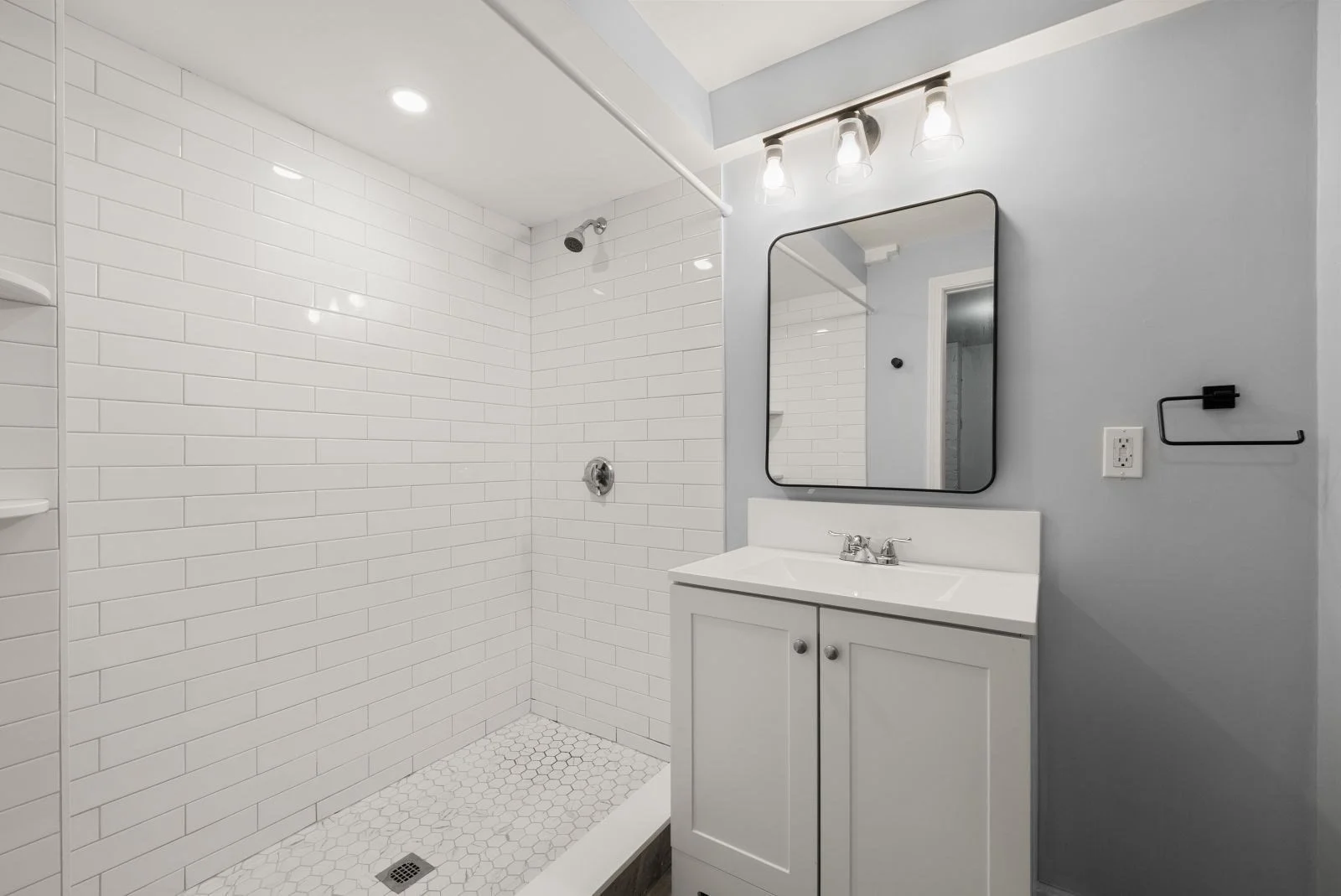 3 bed, 2 bath apartment for rent at 157 N St Unit A, South Boston — photo 21 of 28