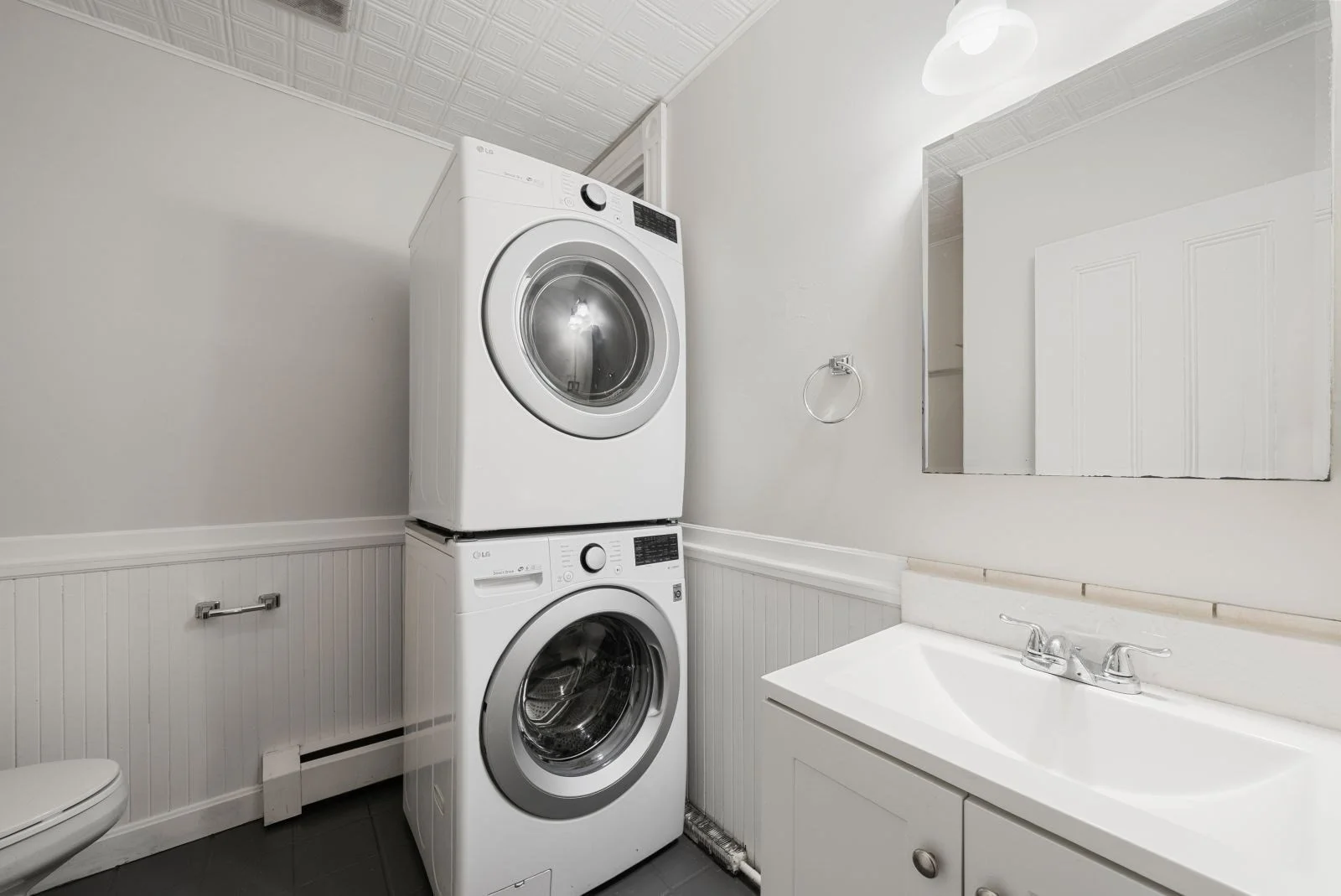 3 bed, 2 bath apartment for rent at 157 N St Unit A, South Boston — photo 15 of 28