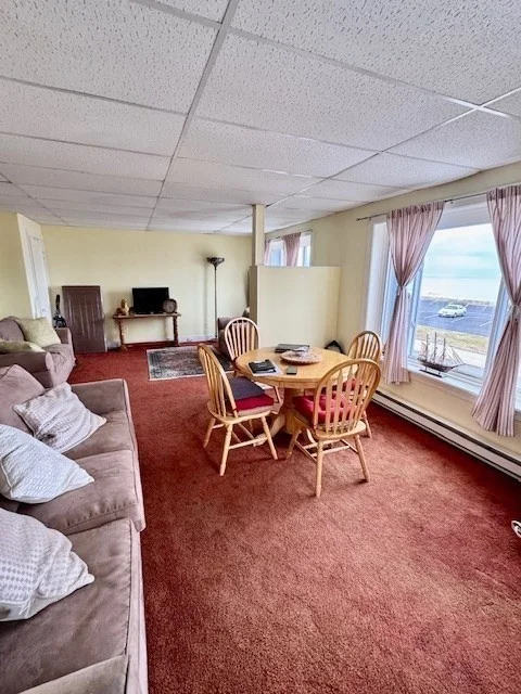 2 bed, 1 bath apartment for rent at 157 Nantasket Ave Unit 2, Hull — photo 3 of 8
