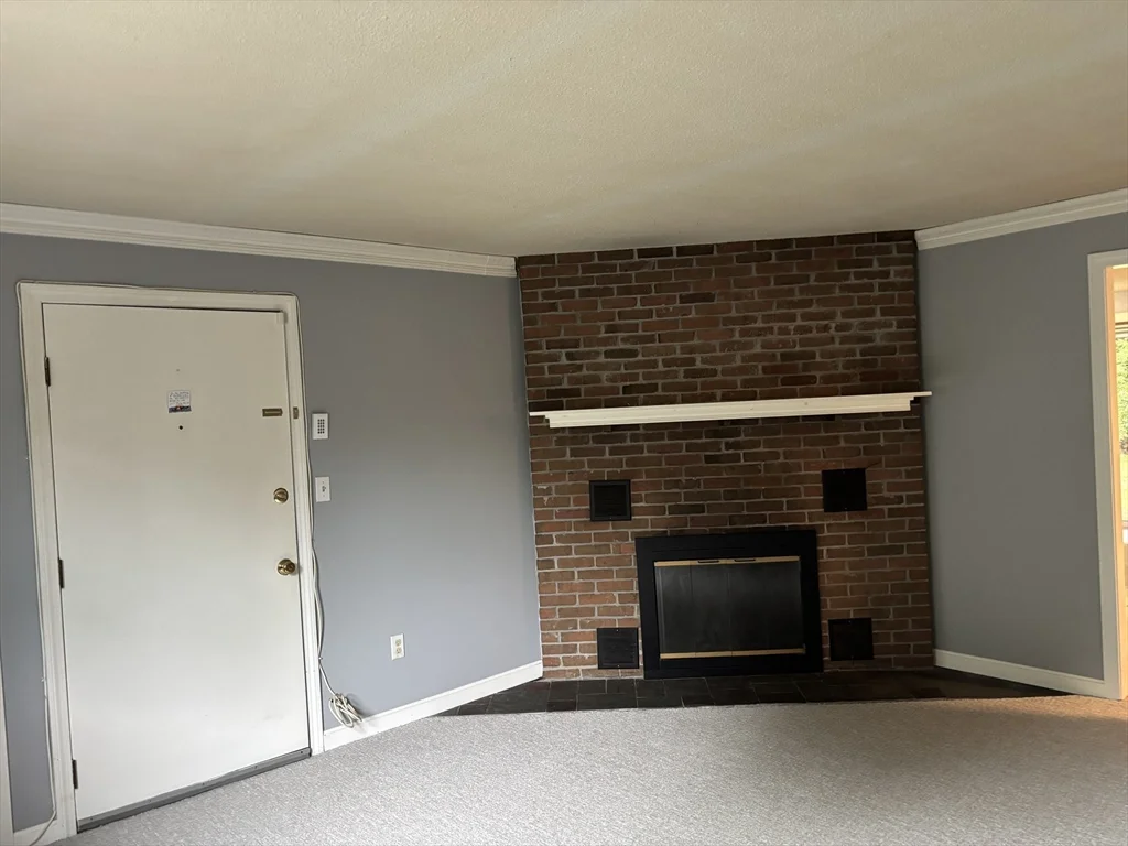 2 bed, 1 bath apartment for rent at 157 Norton Ave Unit 3, Easton — photo 5 of 10