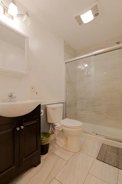 4 bed, 2 bath apartment for rent at 157 Perkins St Unit 1, East Somerville — photo 23 of 27