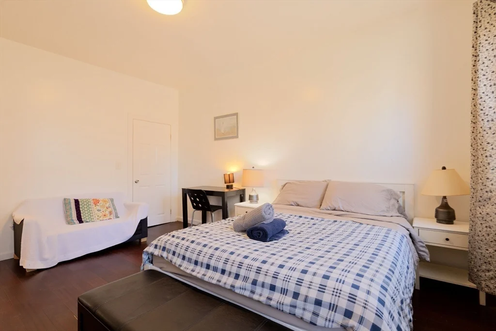 4 bed, 2 bath apartment for rent at 157 Perkins St Unit 1, East Somerville — photo 17 of 27