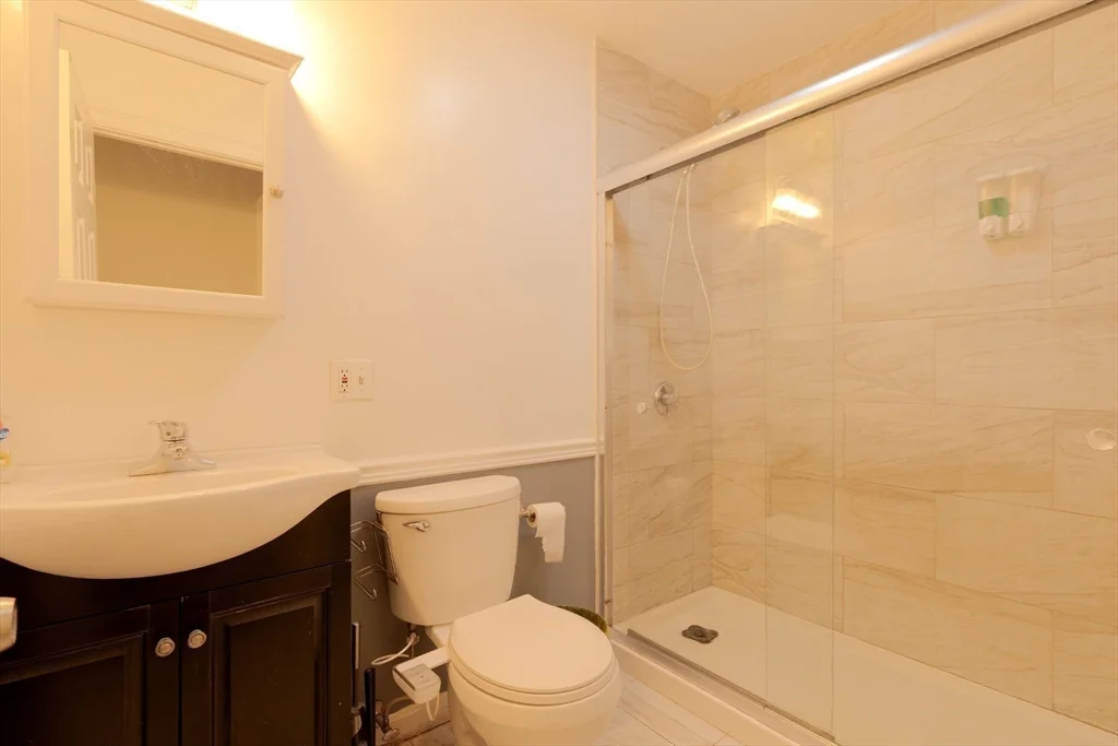 4 bed, 2 bath apartment for rent at 157 Perkins St Unit 1, East Somerville — photo 20 of 27