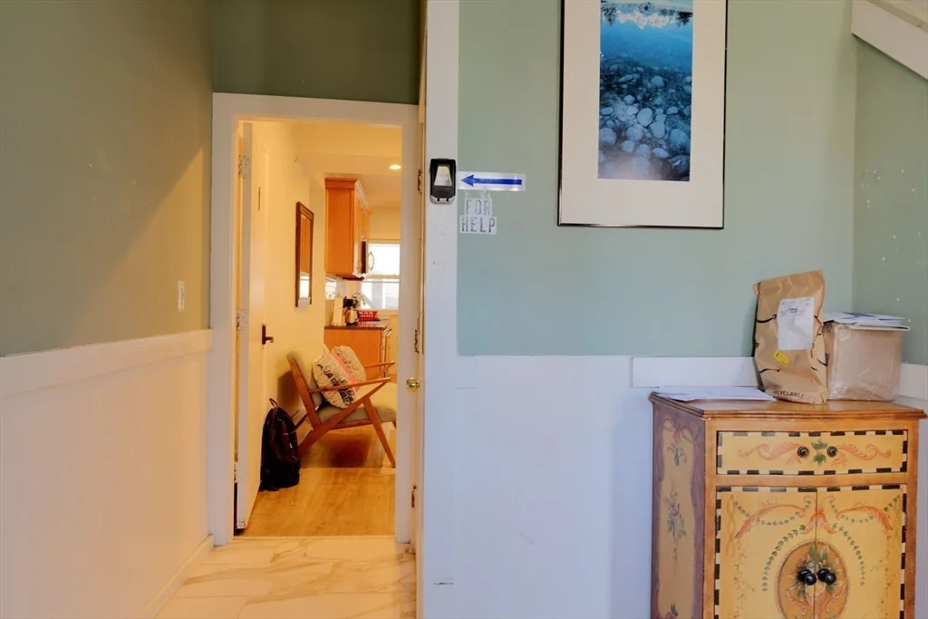 4 bed, 2 bath apartment for rent at 157 Perkins St Unit 1, East Somerville — photo 5 of 27