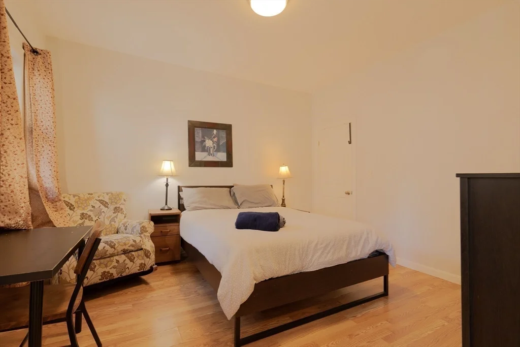 4 bed, 2 bath apartment for rent at 157 Perkins St Unit 1, East Somerville — photo 18 of 27