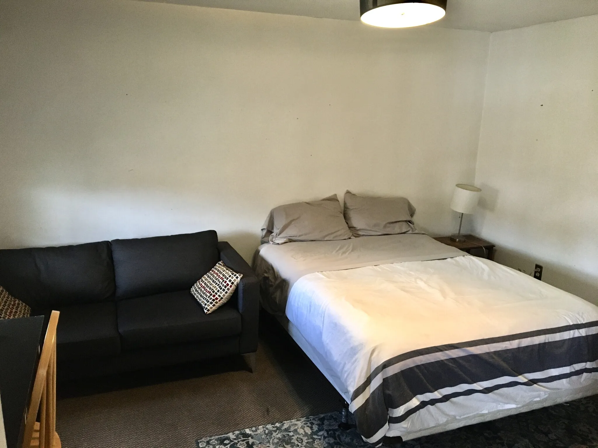 4 bed, 2 bath apartment for rent at 157 Perkins St Unit 3, East Somerville — photo 5 of 19
