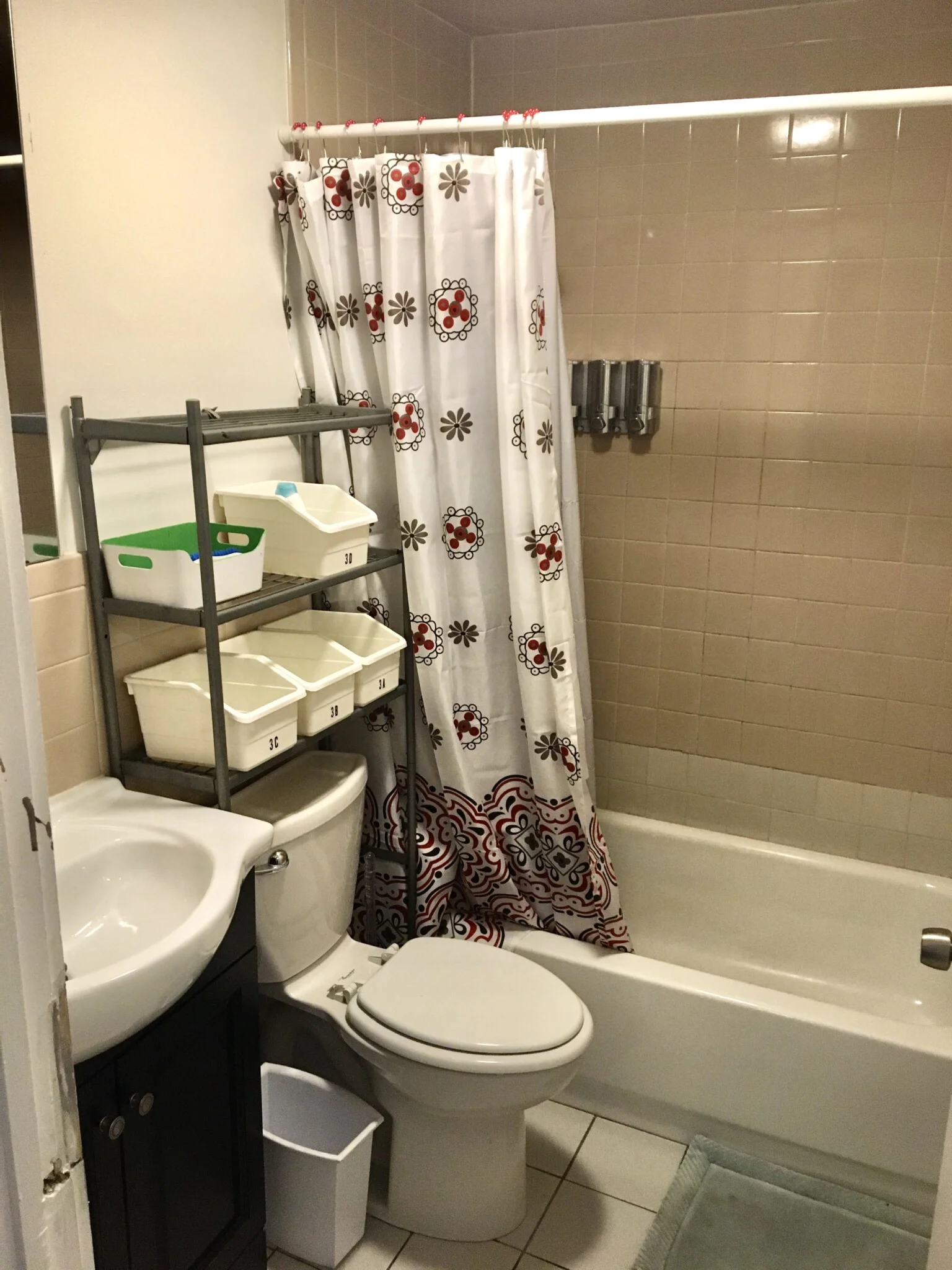 4 bed, 2 bath apartment for rent at 157 Perkins St Unit 3, East Somerville — photo 17 of 19