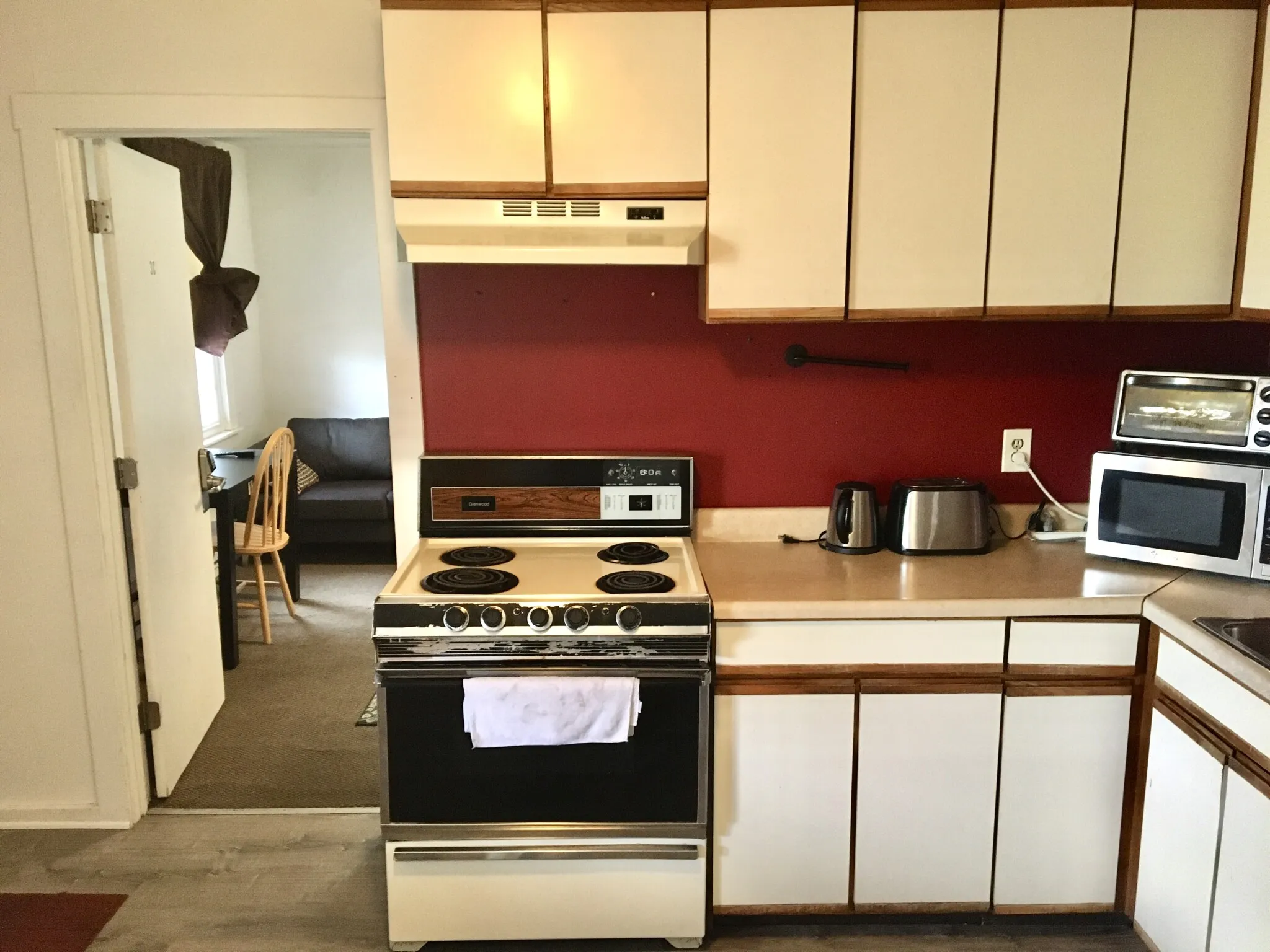 4 bed, 2 bath apartment for rent at 157 Perkins St Unit 3, East Somerville — photo 3 of 19