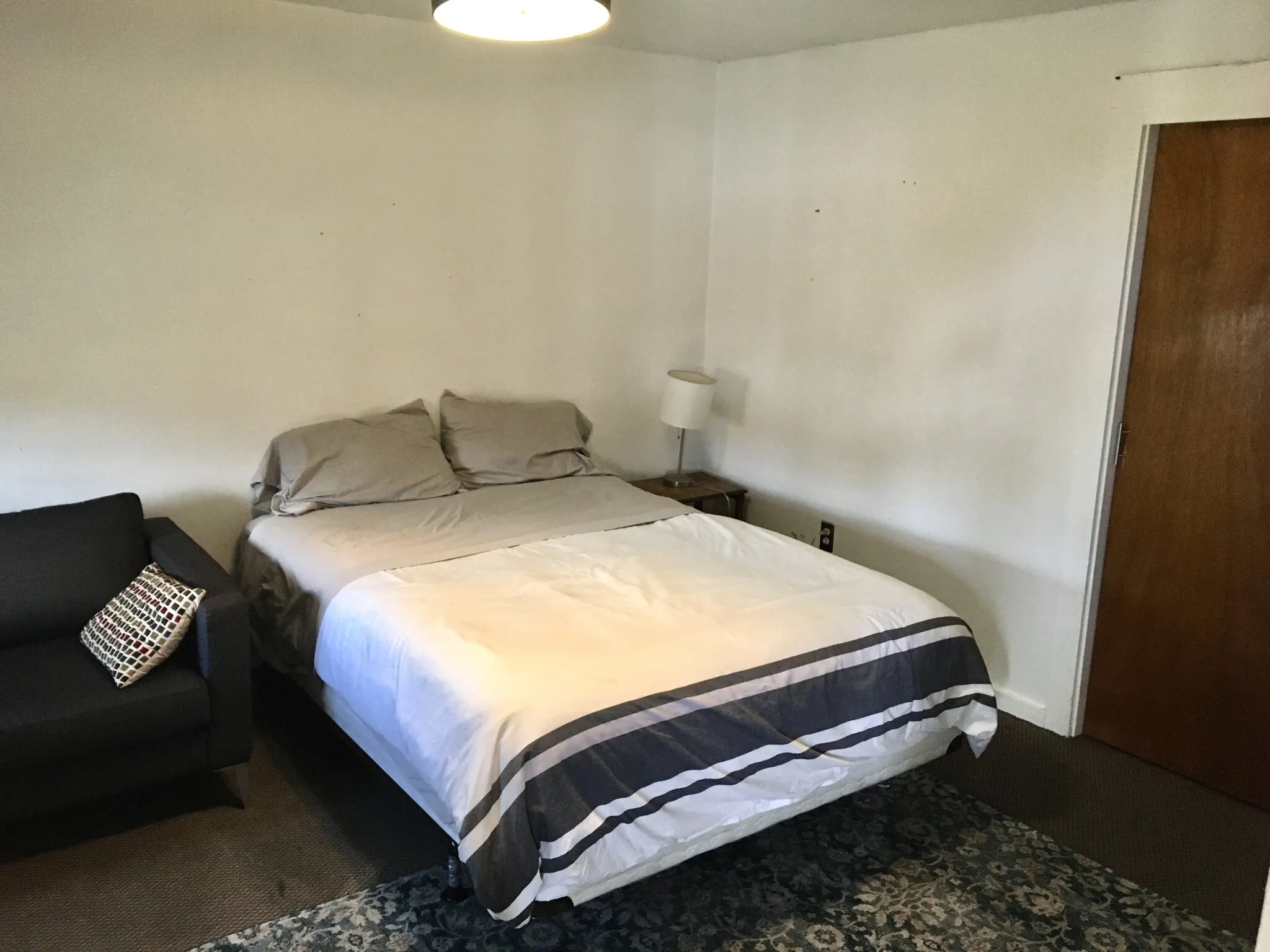 4 bed, 2 bath apartment for rent at 157 Perkins St Unit 3, East Somerville — photo 6 of 19