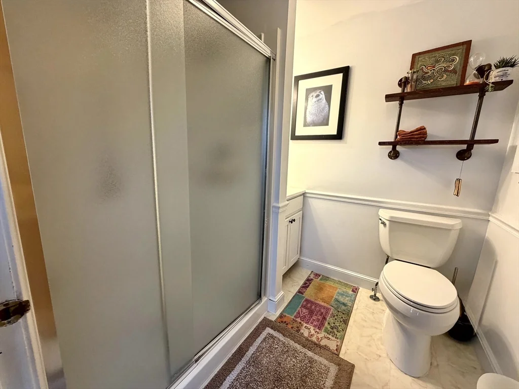 3 bed, 2 bath apartment for rent at 157 Riverview Ave Unit FURNISHED, Waltham — photo 25 of 38