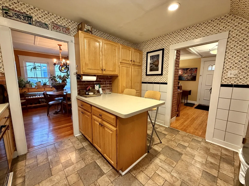 3 bed, 2 bath apartment for rent at 157 Riverview Ave Unit FURNISHED, Waltham — photo 19 of 38