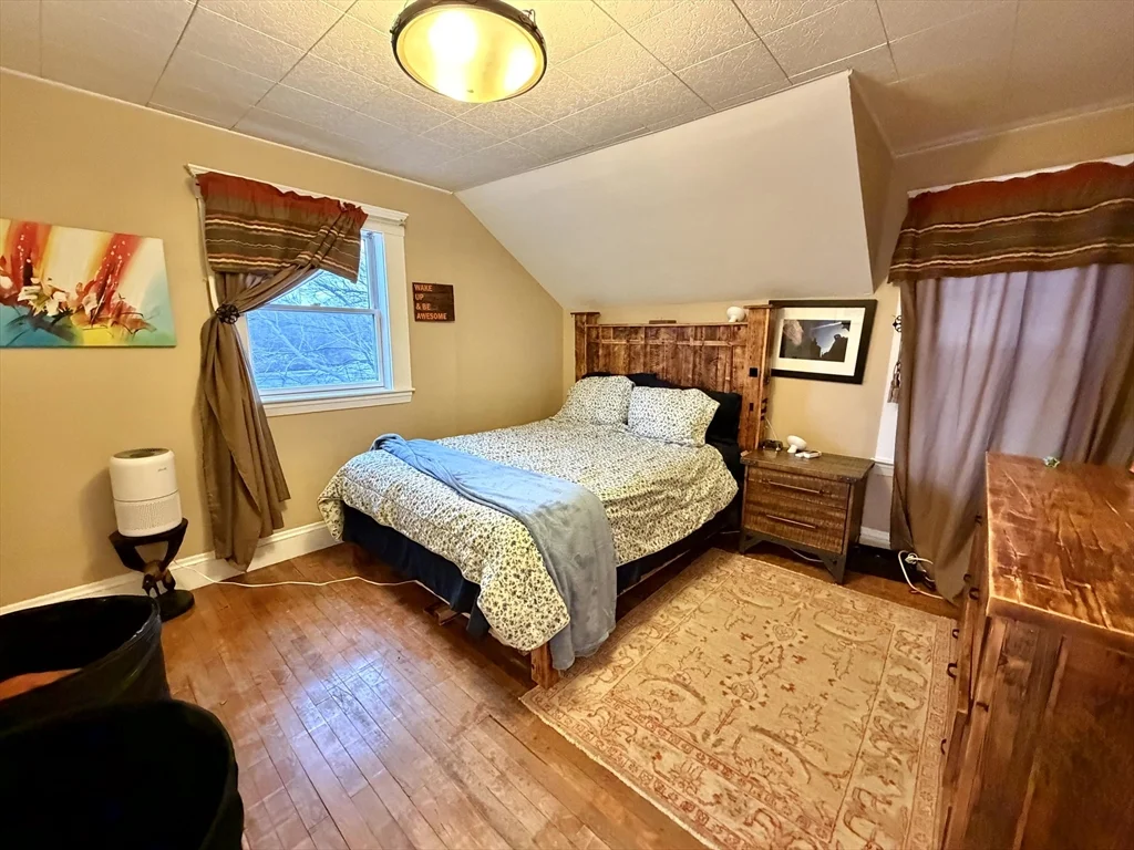 3 bed, 2 bath apartment for rent at 157 Riverview Ave Unit FURNISHED, Waltham — photo 22 of 38
