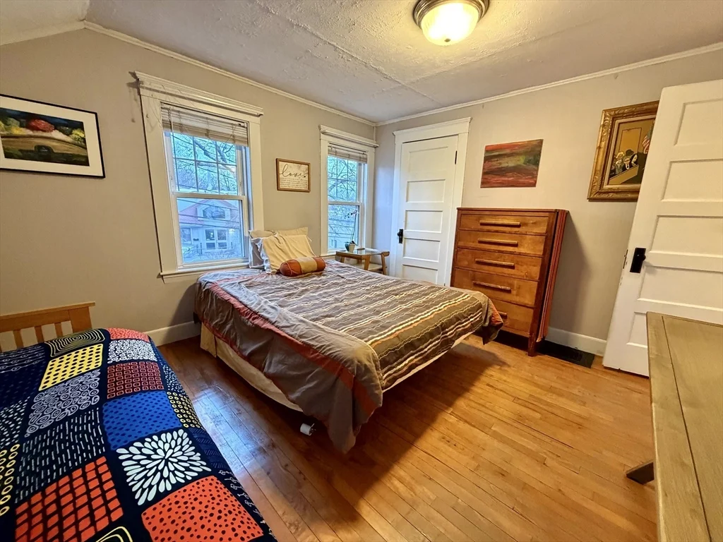 3 bed, 2 bath apartment for rent at 157 Riverview Ave Unit FURNISHED, Waltham — photo 28 of 38