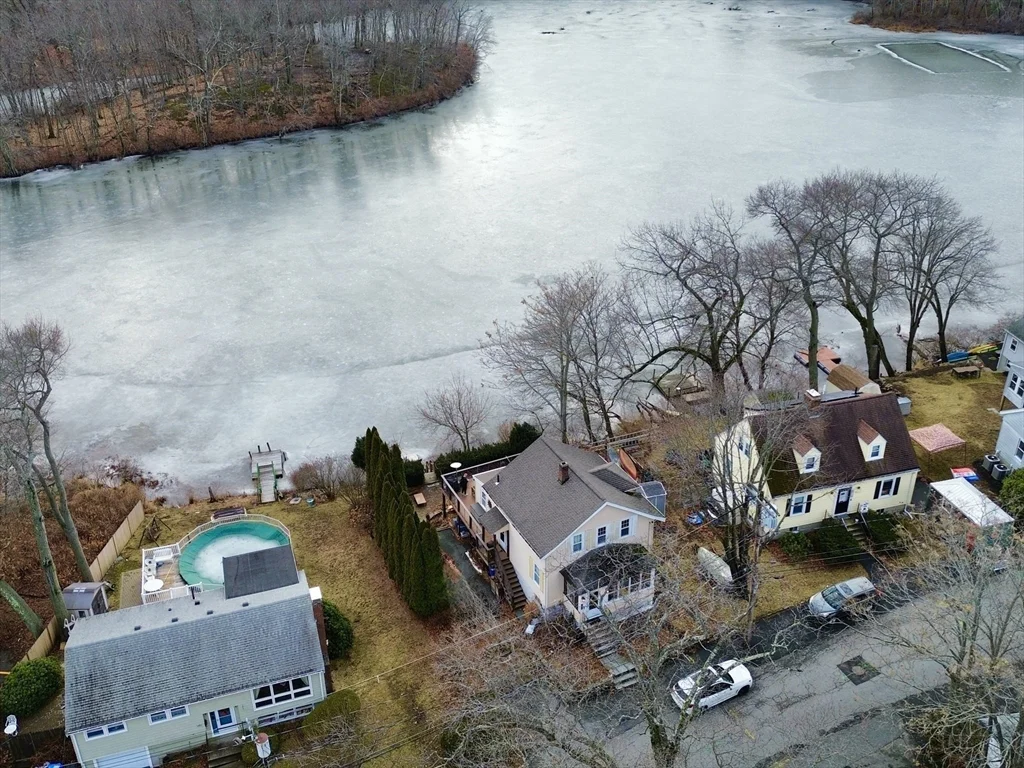 3 bed, 2 bath apartment for rent at 157 Riverview Ave Unit FURNISHED, Waltham — photo 3 of 38
