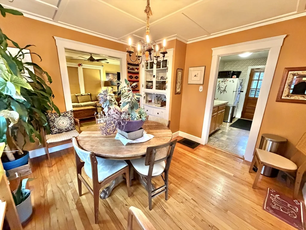3 bed, 2 bath apartment for rent at 157 Riverview Ave Unit FURNISHED, Waltham — photo 12 of 38