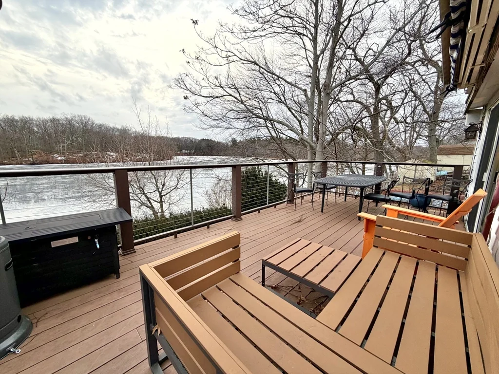 3 bed, 2 bath apartment for rent at 157 Riverview Ave Unit FURNISHED, Waltham — photo 34 of 38