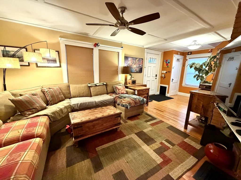3 bed, 2 bath apartment for rent at 157 Riverview Ave Unit FURNISHED, Waltham — photo 15 of 38