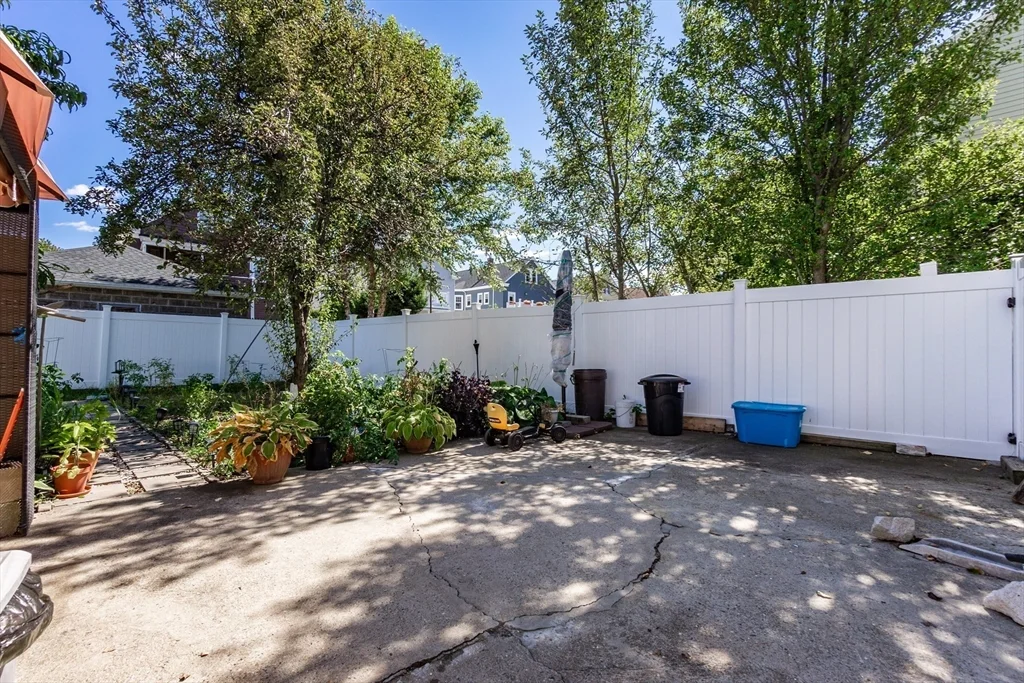 2 bed, 1 bath apartment for rent at 157 Spring Unit 1, Medford — photo 22 of 23