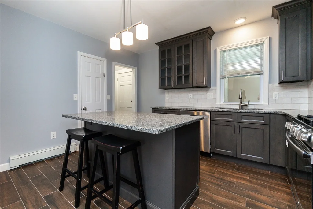 2 bed, 1 bath apartment for rent at 157 Spring Unit 1, Medford — photo 3 of 23