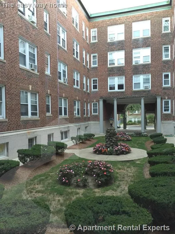 1 bed, 1 bath apartment for rent at 157 Summer St Unit 15F, Spring Hill