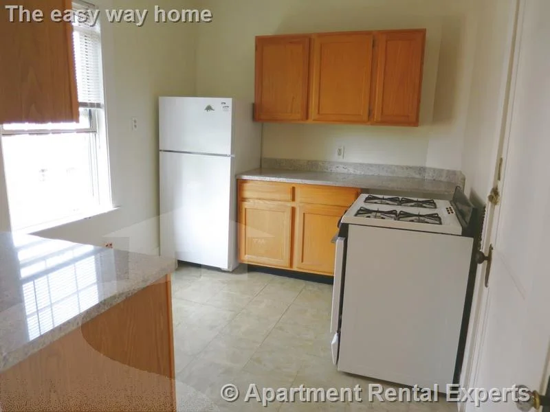 2 bed, 1 bath apartment for rent at 157 Summer St Unit 16F, Spring Hill — photo 3 of 9