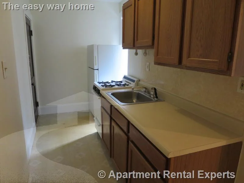 1 bed, 1 bath apartment for rent at 157 Summer St Unit 9F, Spring Hill — photo 3 of 5