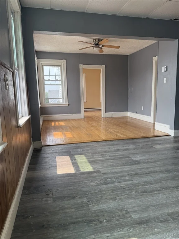 3 bed, 1 bath apartment for rent at 157 Vernon St Unit 3, Worcester — photo 2 of 15