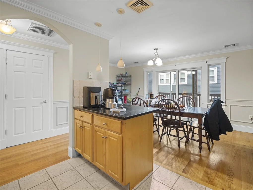 4 bed, 2 bath apartment for rent at 157 West 6th St Unit A, South Boston — photo 20 of 41