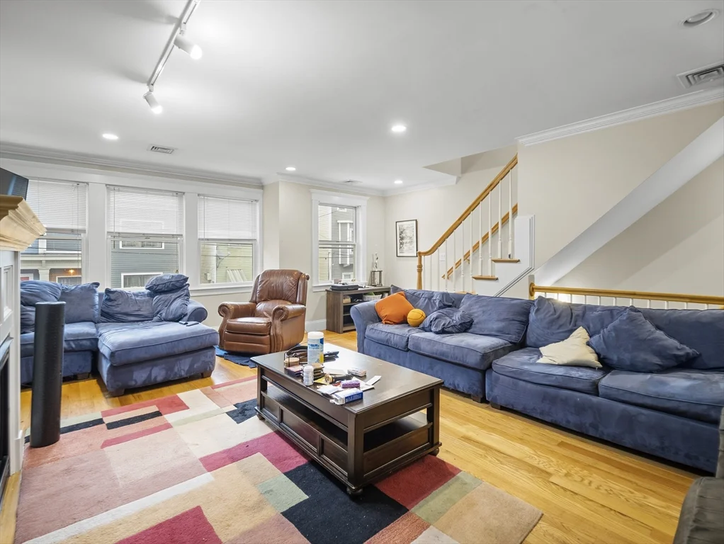 4 bed, 2 bath apartment for rent at 157 West 6th St Unit A, South Boston — photo 23 of 41