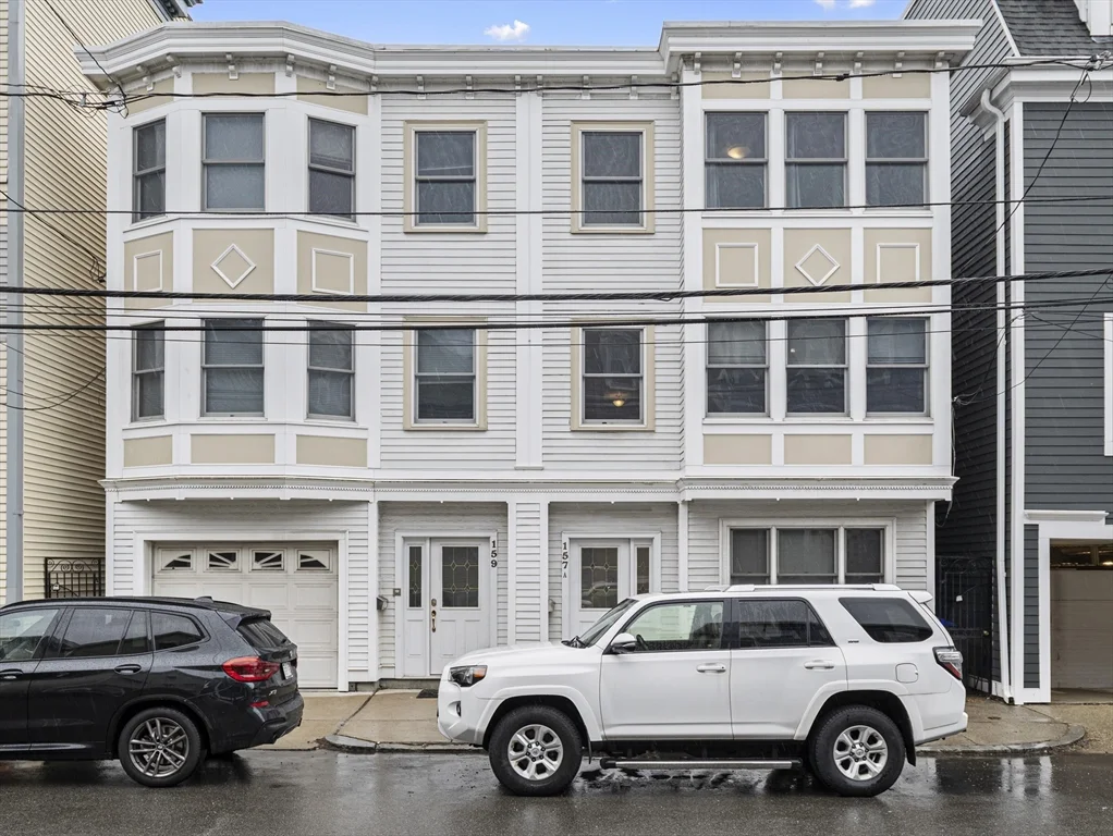 4 bed, 2 bath apartment for rent at 157 West 6th St Unit A, South Boston