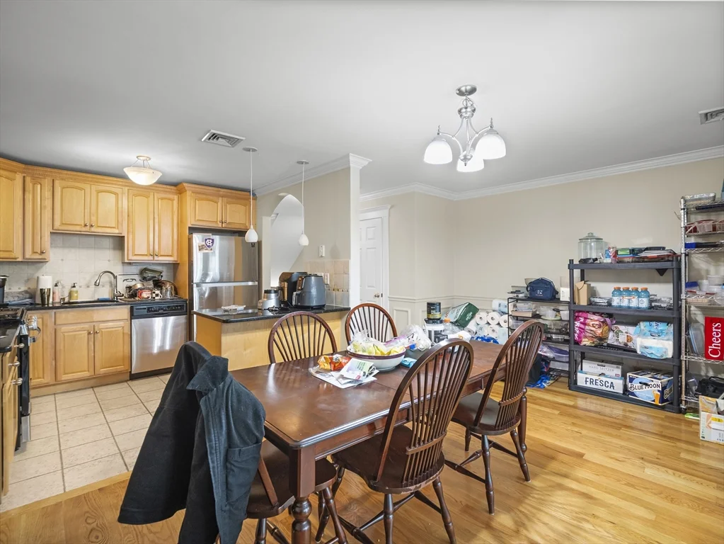 4 bed, 2 bath apartment for rent at 157 West 6th St Unit A, South Boston — photo 15 of 41
