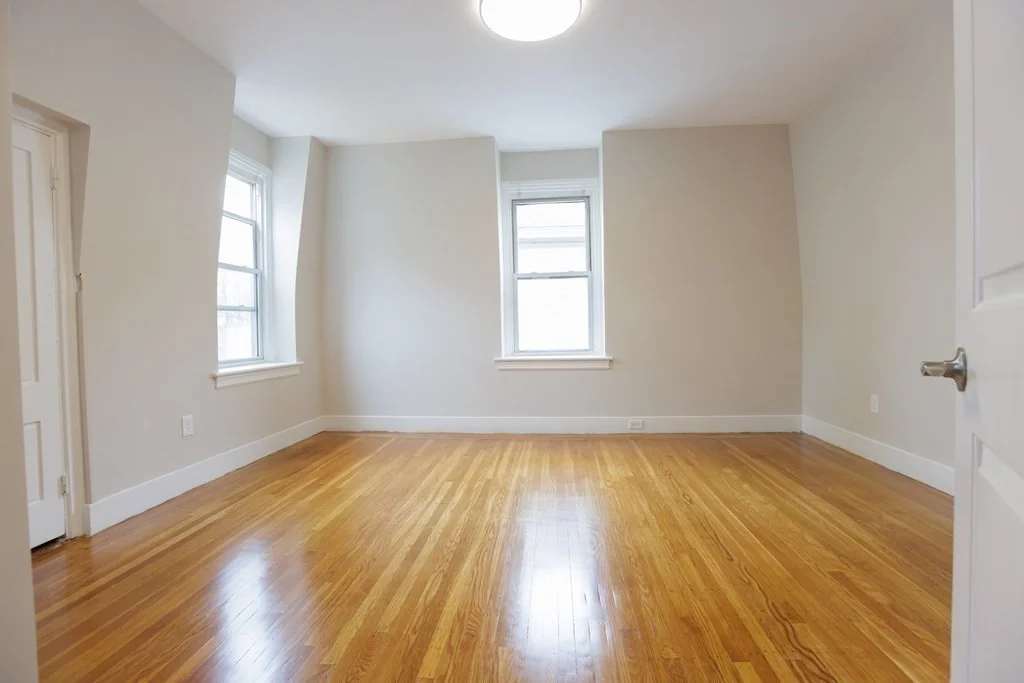 3 bed, 1 bath apartment for rent at 157 Winthrop St Unit 2, Tufts University — photo 4 of 14