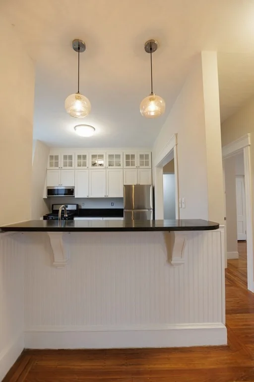 3 bed, 1 bath apartment for rent at 157 Winthrop St Unit 2, Tufts University — photo 7 of 14