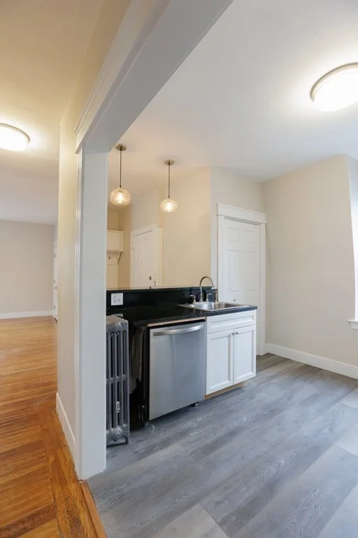 3 bed, 1 bath apartment for rent at 157 Winthrop St Unit 2, Tufts University — photo 6 of 14