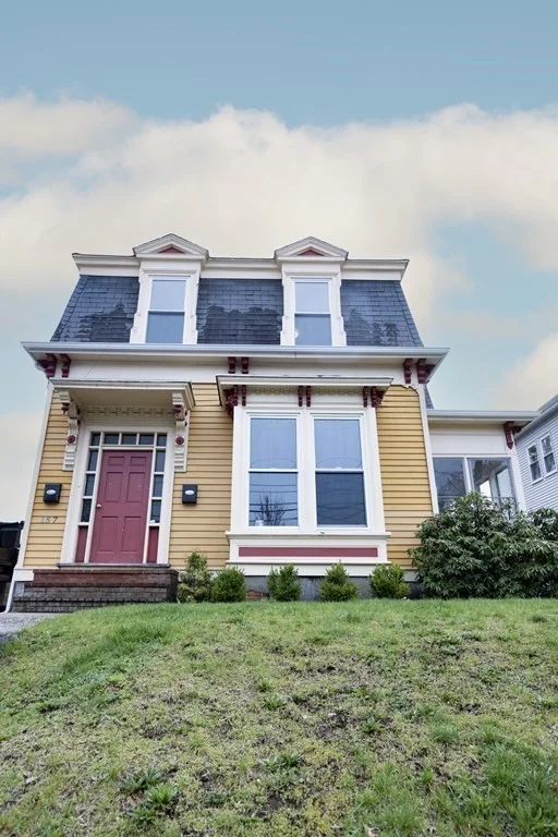 3 bed, 1 bath apartment for rent at 157 Winthrop St Unit 2, Tufts University
