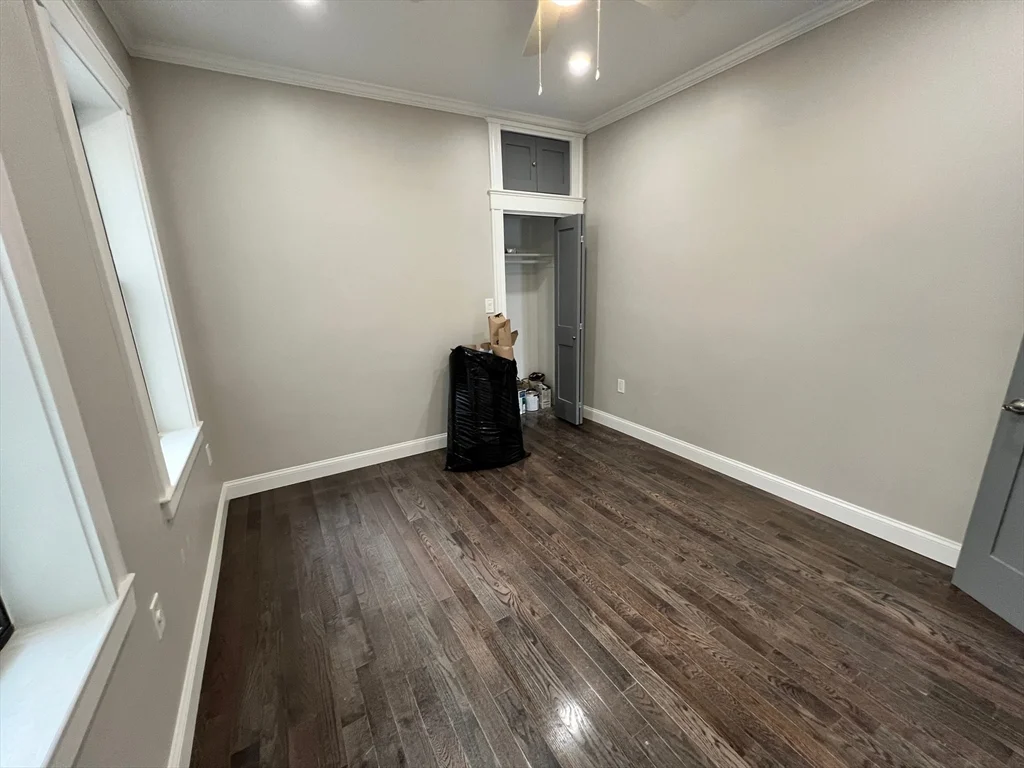 2 bed, 1 bath apartment for rent at 1572 Commonwealth Ave , Unit 2, Boston — photo 5 of 9