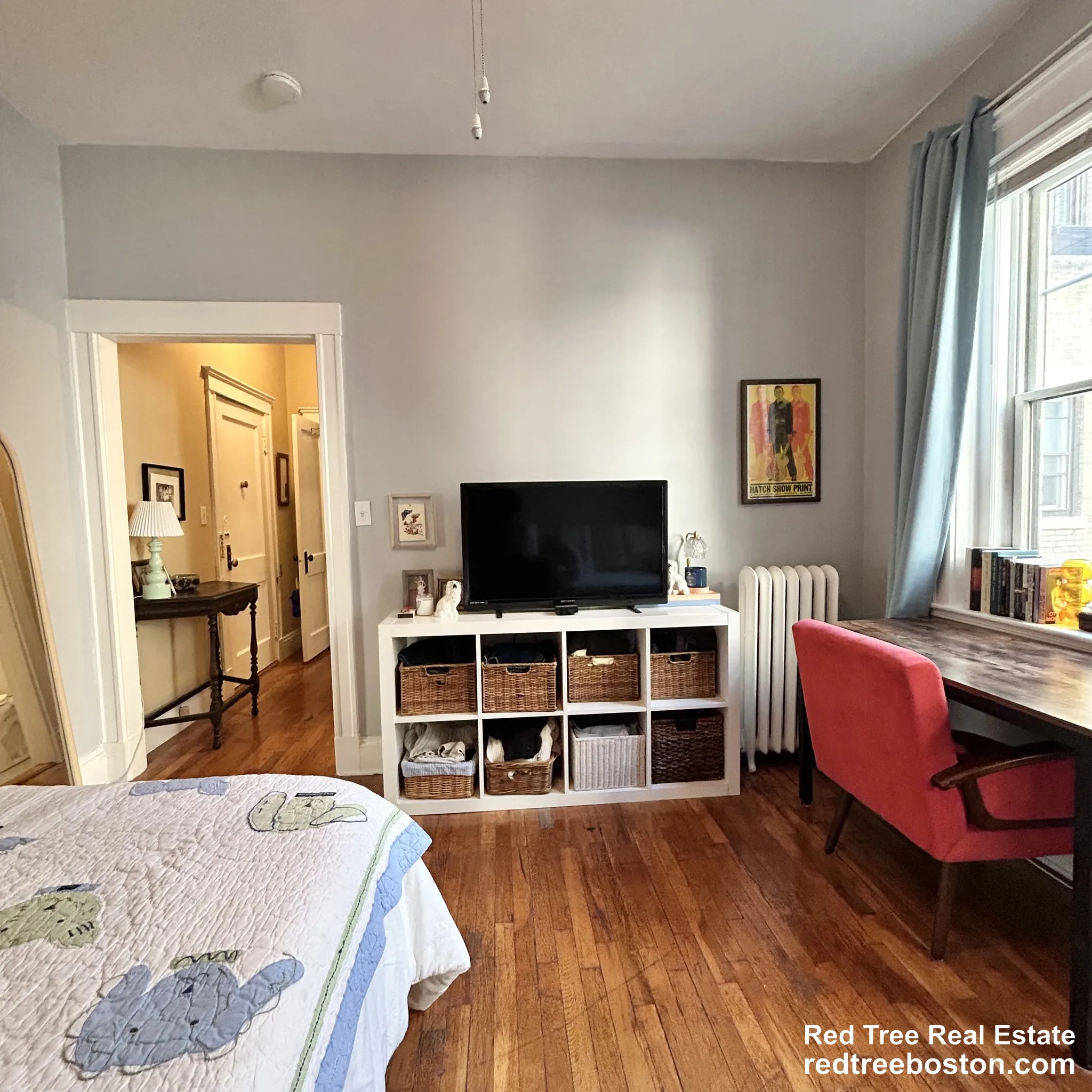 Studio bed, 1 bath apartment for rent at 1572 Commonwealth Ave Unit 3, Brighton — photo 3 of 10