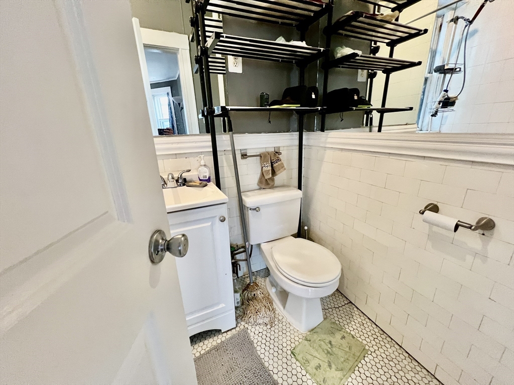 1 bed, 1 bath apartment for rent at 1572 Commonwealth Ave Unit 8, Brighton — photo 8 of 10