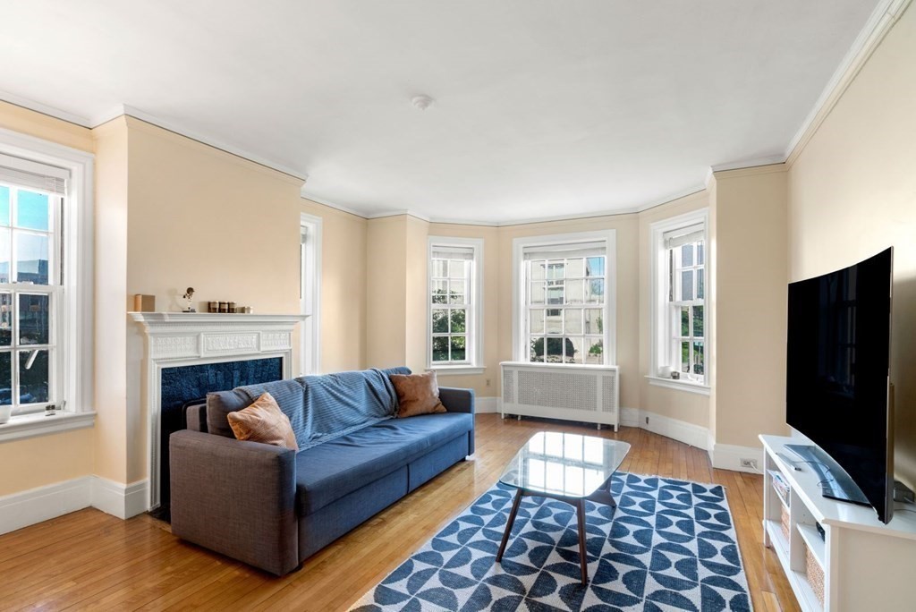 2 bed, 1 bath apartment for rent at 1572 Massachusetts Ave Unit 26, Harvard Square