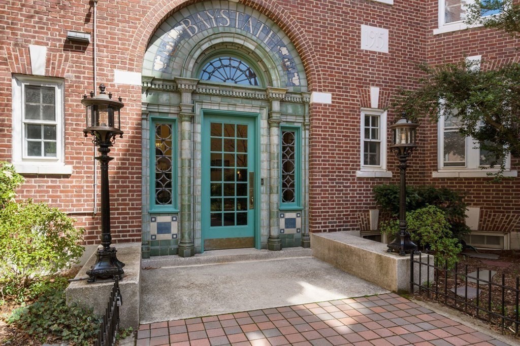 2 bed, 1 bath apartment for rent at 1572 Massachusetts Ave Unit 26, Harvard Square — photo 14 of 15