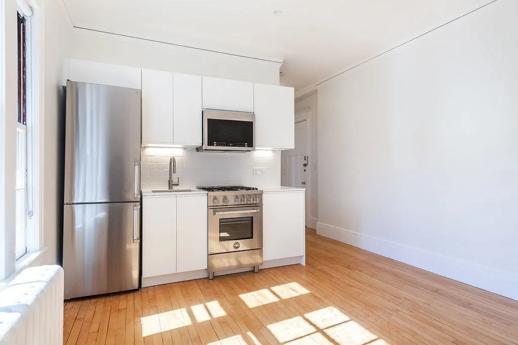 1 bed, 1 bath apartment for rent at 1572 Massachusetts Ave Unit 31, Neighborhood Nine — photo 6 of 13