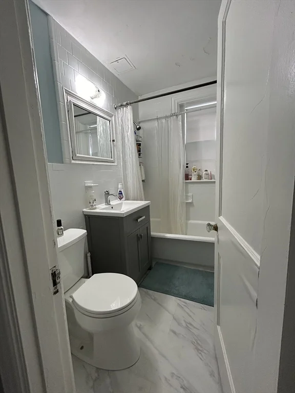 2 bed, 1 bath apartment for rent at 1572 Massachusetts Ave Unit 32, Harvard Square — photo 6 of 12