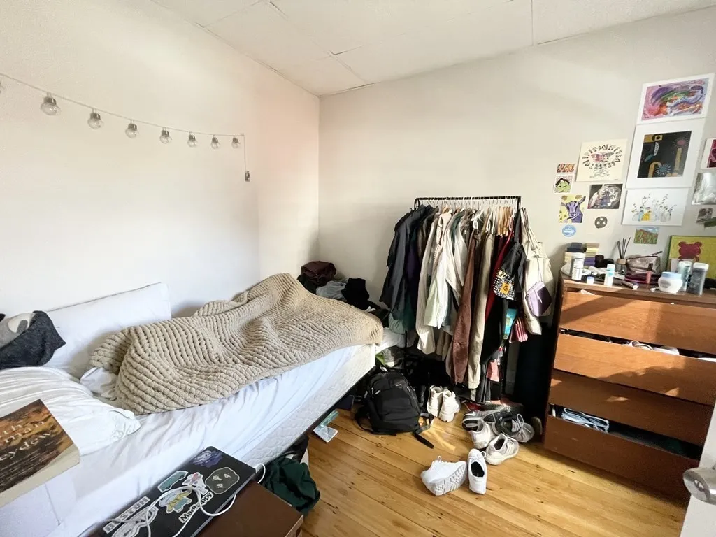 3 bed, 1 bath apartment for rent at 1572 Tremont St Unit 3, Mission Hill — photo 5 of 7