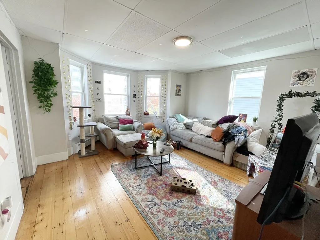 3 bed, 1 bath apartment for rent at 1572 Tremont St Unit 3, Mission Hill — photo 3 of 7