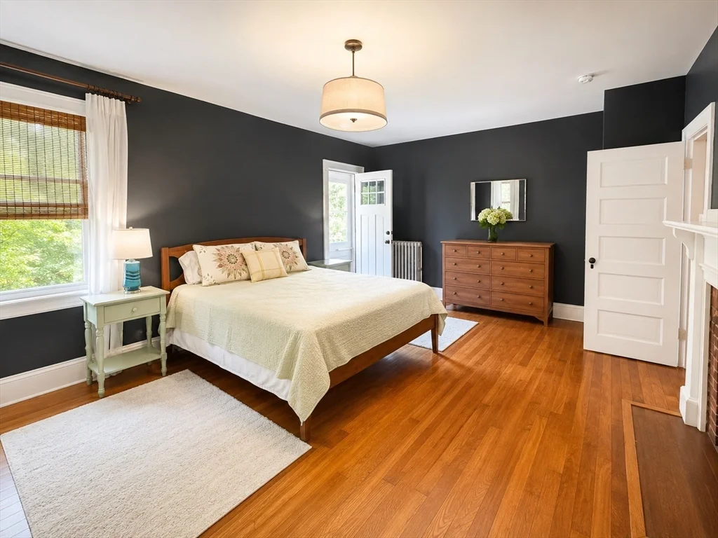3 bed, 2 bath apartment for rent at 1573 Centre Unit B:Furnished, West Roxbury — photo 8 of 11