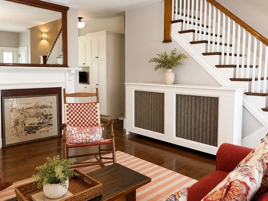 3 bed, 2 bath apartment for rent at 1573 Centre Unit B:Furnished, West Roxbury — photo 5 of 11