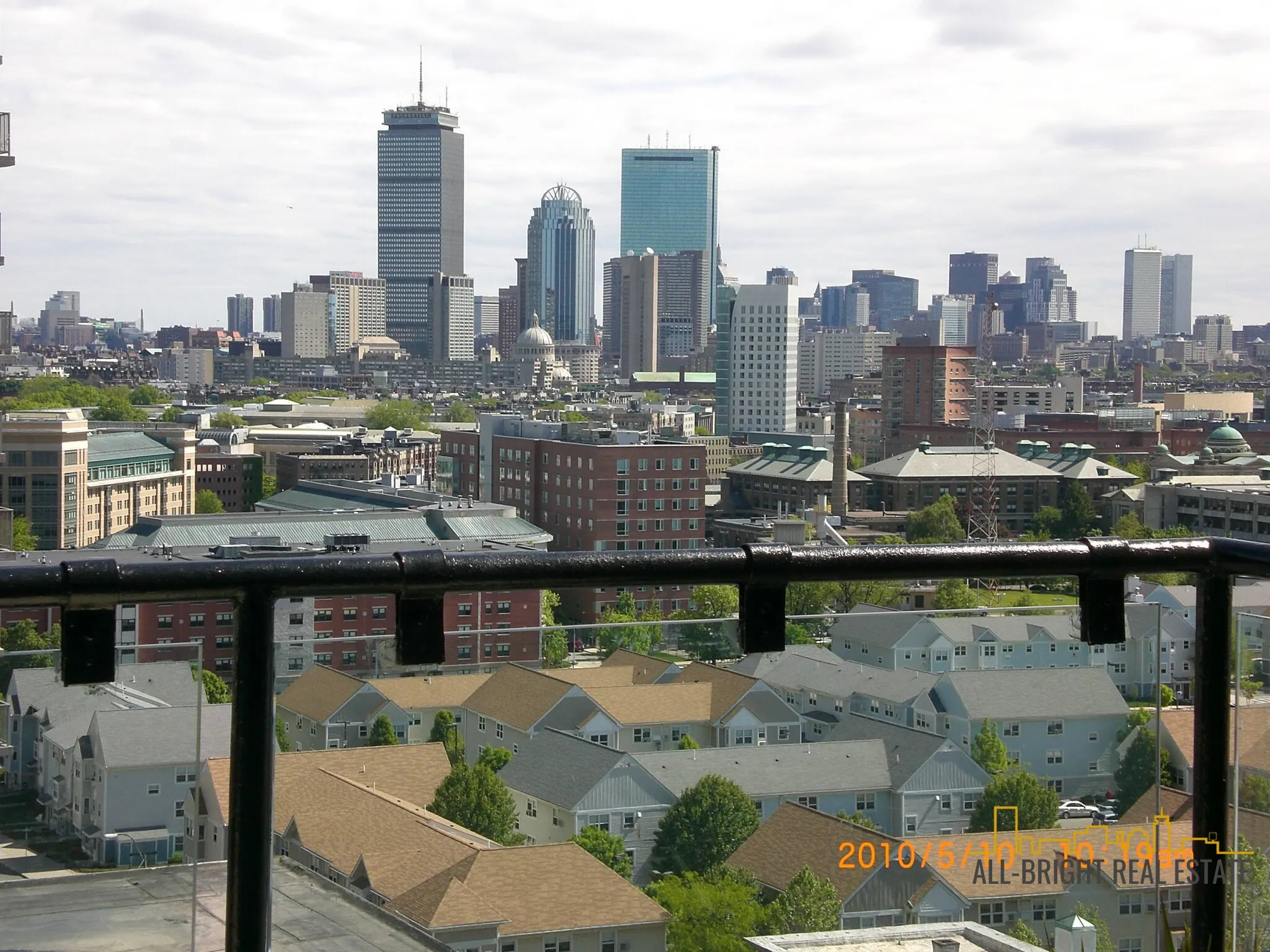 3 bed, 2 bath apartment for rent at 1575 Tremont St Unit Penthouse, Mission Hill — photo 4 of 15