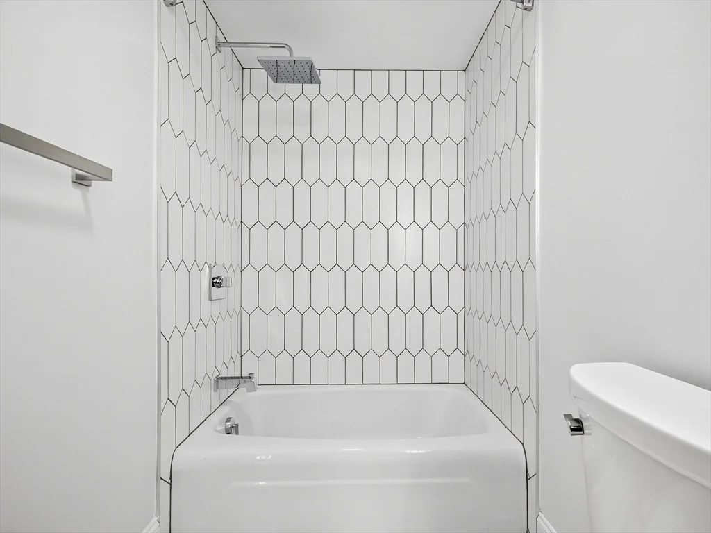 1 bed, 1 bath apartment for rent at 1576 Cambridge St Unit 2F, Cambridge — photo 6 of 10